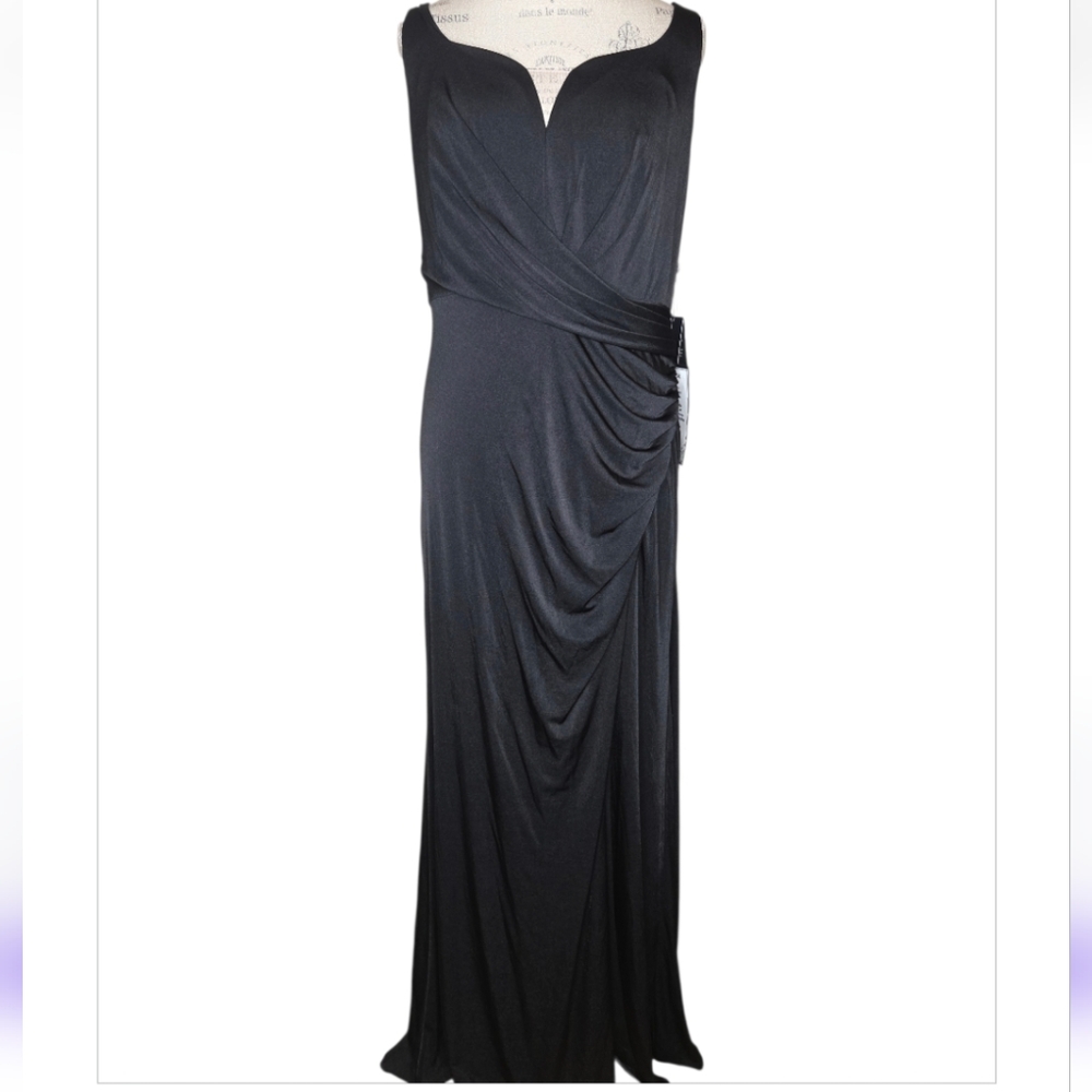Adrianna Papell Black Knit Plunge Neck Ruched Mermaid Gown Size 14 NWT